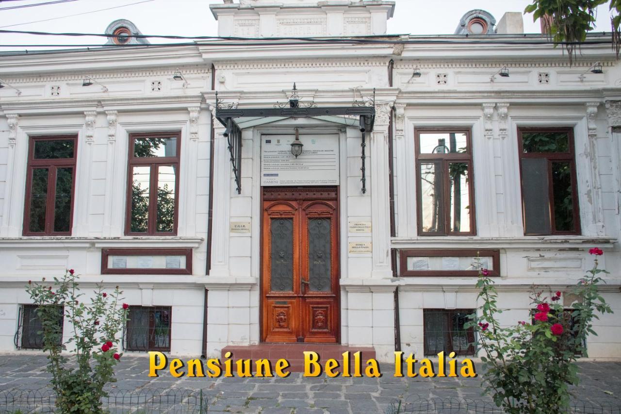 Hostel Bella Italia Brăila Exteriör bild